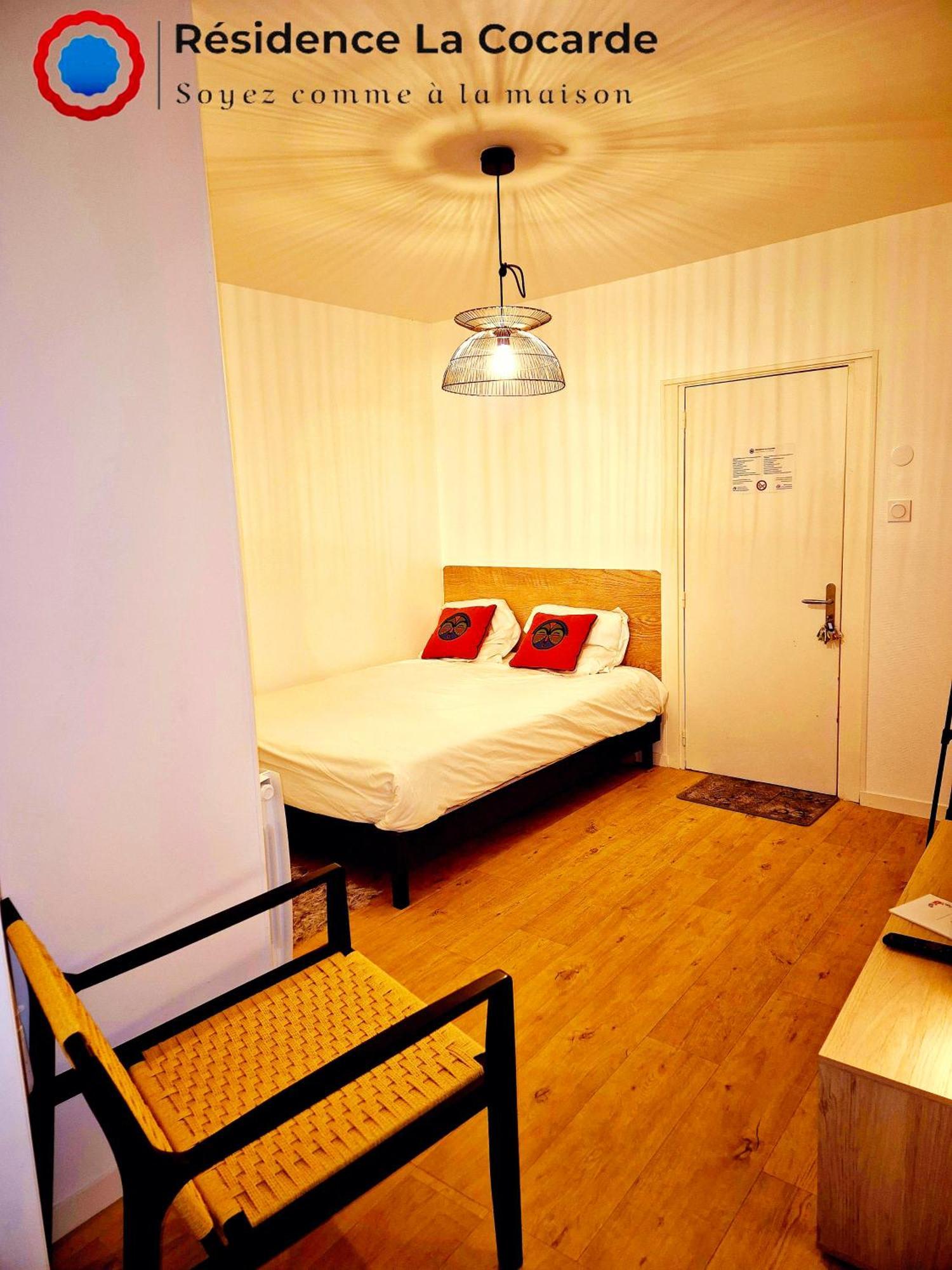 Residence La Cocarde, Suites Type Appartements Bourges Exteriör bild